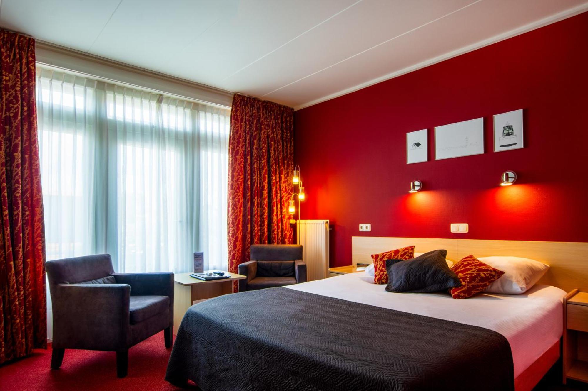 ווסט טרשחלינג Hotel Oepkes מראה חיצוני תמונה