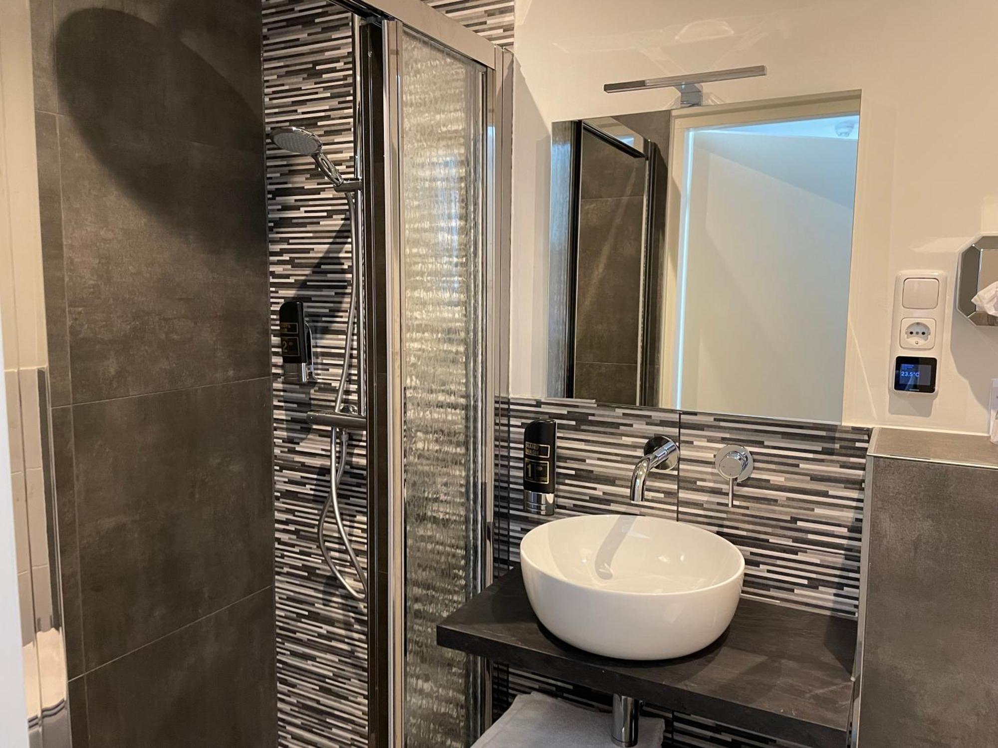 ווסט טרשחלינג Hotel Oepkes מראה חיצוני תמונה